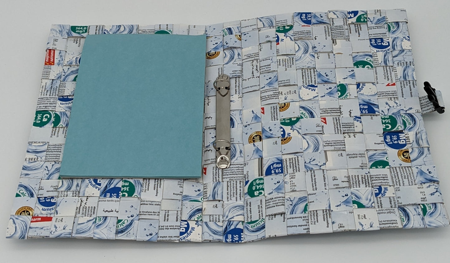 Upcycling-Organizer aus Tetrapacks - A5 mit Steckschloss u. Ringbuchmechanik